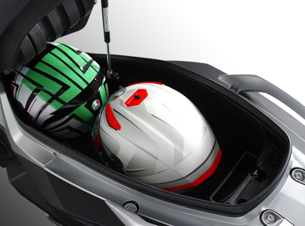 Sym Cruisym 300 Alfa: gran turismo (e gran prezzo) +VIDEO+